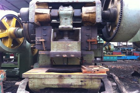 二手沖床如何選購(gòu) 看精度跟速度