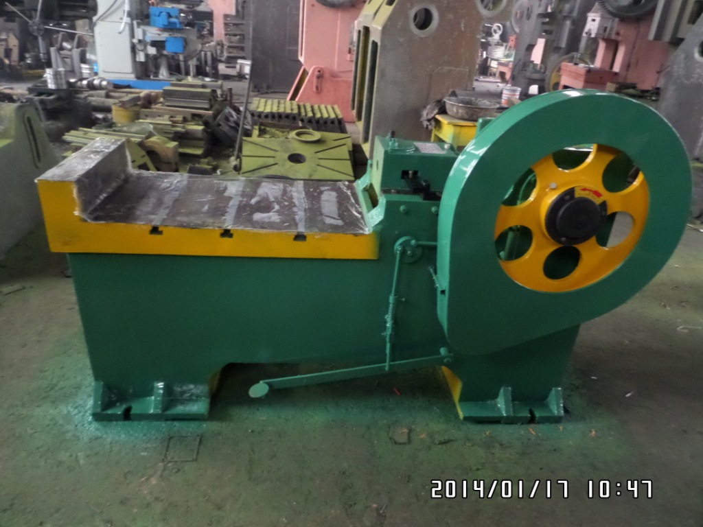 淄博東汐機(jī)械 25噸臥式普通沖床的專(zhuān)業(yè)選擇